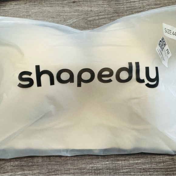 Black and Cream Women's Intimates Set,Bras! Set of 2! - Picture 2 of 8